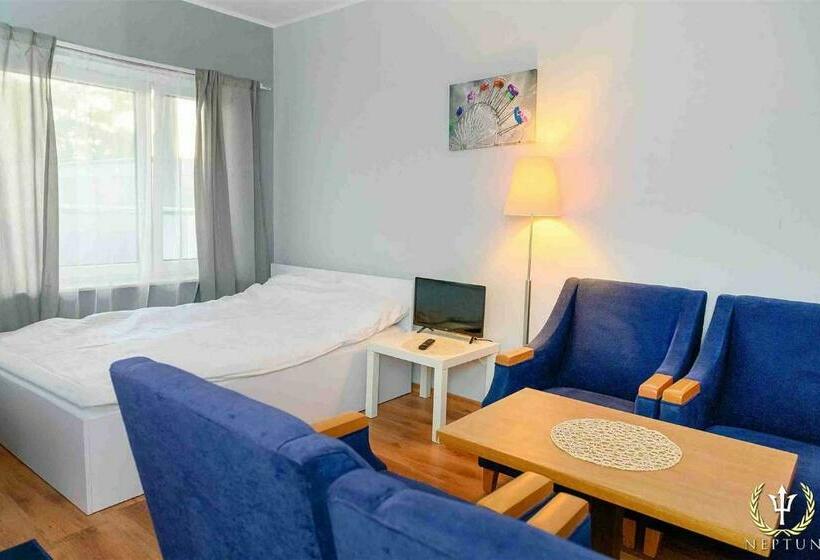 Quarto Familiar, Neptun ψ Resort
