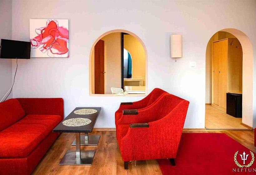 Quarto Familiar, Neptun ψ Resort