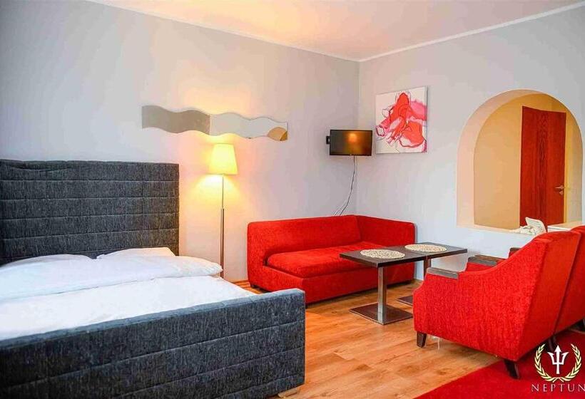 Quarto Familiar, Neptun ψ Resort