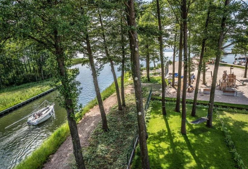 Апартаменты Deluxe 2 Спальни, Nautica Resort
