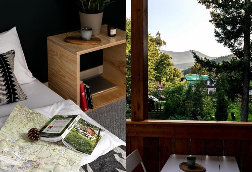 اتاق استاندارد چهارنفره با بالکن, Dom Góry Las   Kameralny Pensjonat W Centrum Karpacza Dla Gości Dorosłych Od 13 Roku życia, Catering