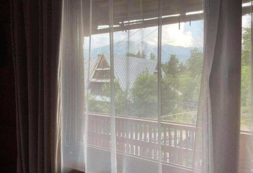 Quarto Triplo Clássico, Przystanek Gubałówka  Guest House Zakopane