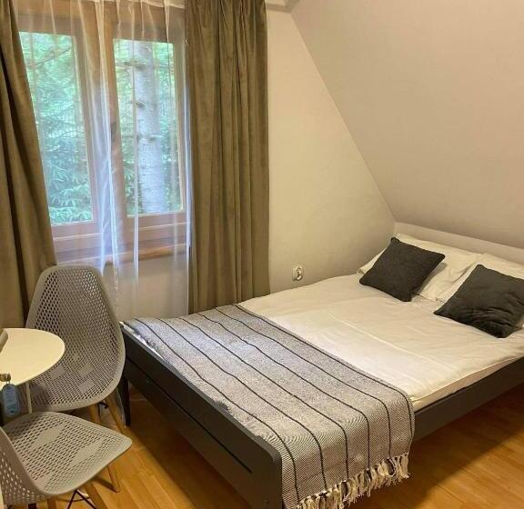 Quarto Economy Individual, Przystanek Gubałówka  Guest House Zakopane