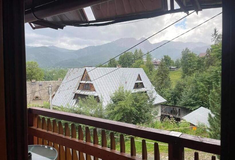 Quarto triplo standard com casa de banho exterior, Przystanek Gubałówka  Guest House Zakopane