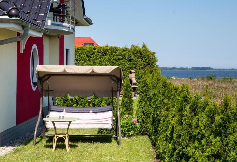 Апартаменты 1 Спальня Нижний Этаж, Villa Kamila