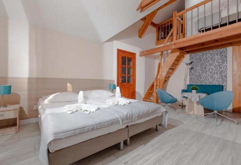 Апартаменты 1 Спальня, Ośrodek Kolonijno Wczasowy Mewa   Przy Plaży Z Basenem Z Podgrzewaną Wodą I Mini Spa