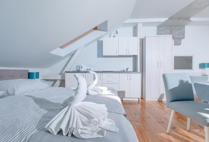 Апартаменты Deluxe 1 Спальня, Ośrodek Kolonijno Wczasowy Mewa   Przy Plaży Z Basenem Z Podgrzewaną Wodą I Mini Spa