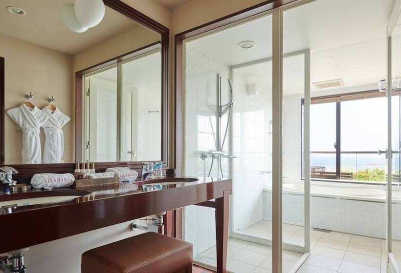 سوییت سوپریور, Shigira Bayside Suite Allamanda