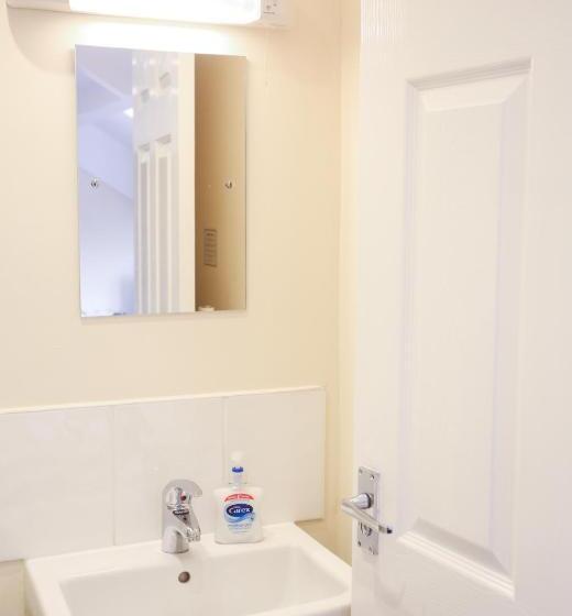 Семейный Номер, Riviera Guesthouse
