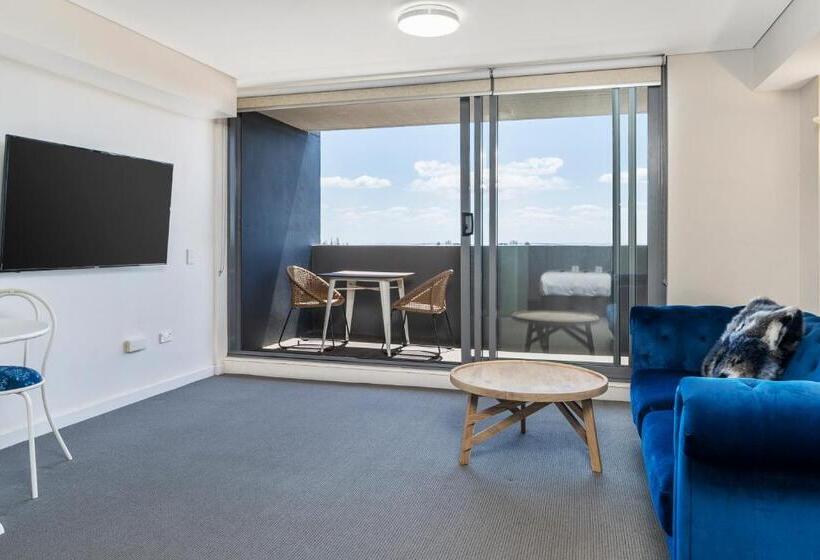 1 Schlafzimmer Apartment mit Blick, Terminus Apartment Hotel, Ascend Hotel Collection