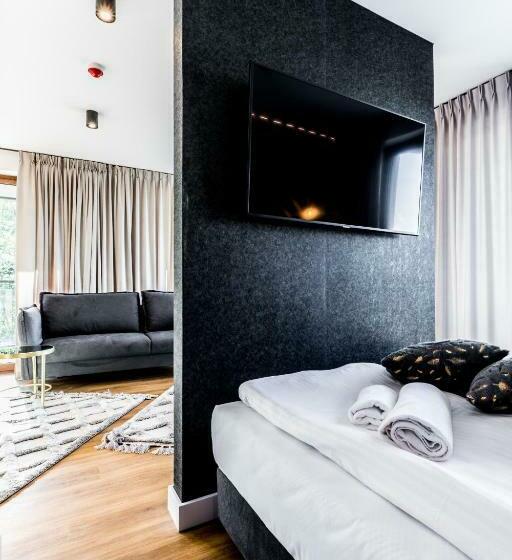标准工作室, Aparthotel Prestige