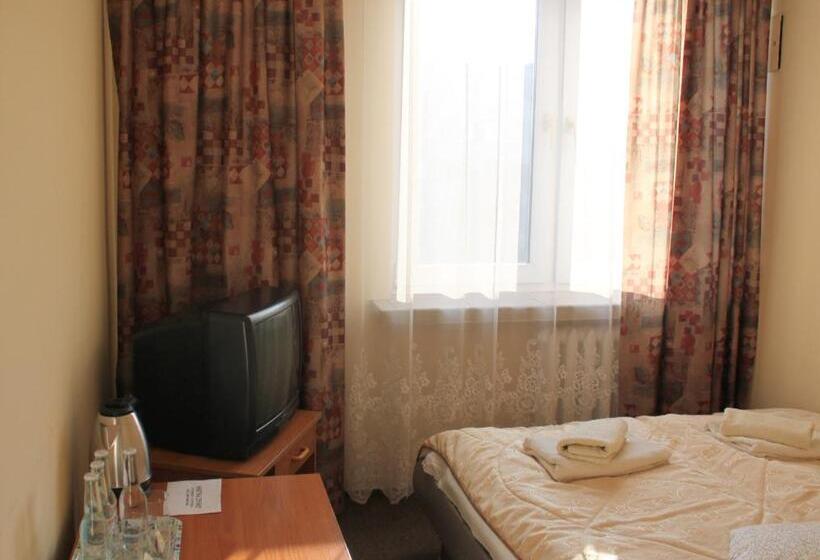 Четырехместный Номер Стандарт, Hostel Barbórka