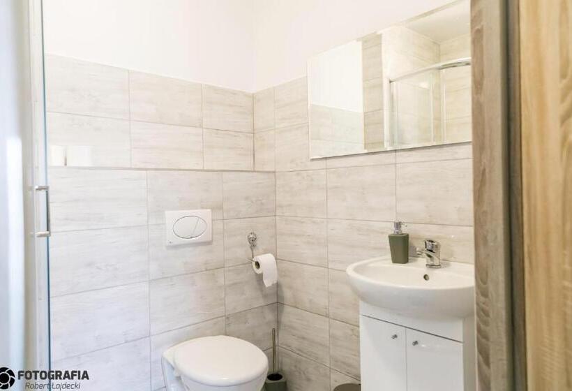 Апартаменты 2 Спальни, Hostel Barbórka