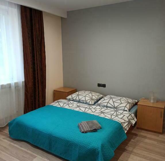 Standard Triple Room with Balcony, Noclegi Słodki Sen 1