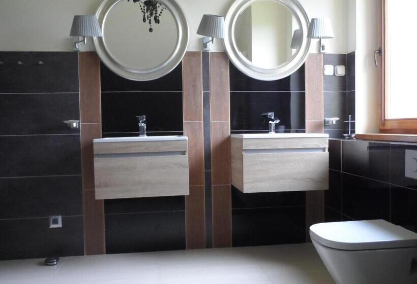 Вилла 4 Спальни, Villove Domy Spa