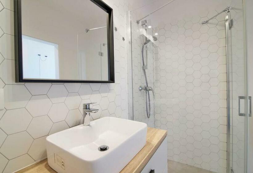 Апартаменты 1 Спальня с Балконом, Apartments In   Podgórna