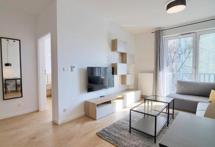 Апартаменты 1 Спальня с Балконом, Apartments In   Podgórna
