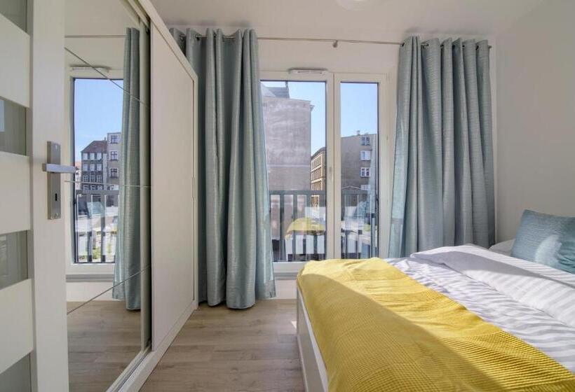 Апартаменты 1 Спальня с Балконом, Apartments In   Podgórna