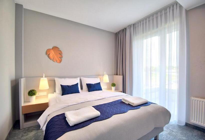 اتاق لوکس یک تخته, Savana Resort Mielno
