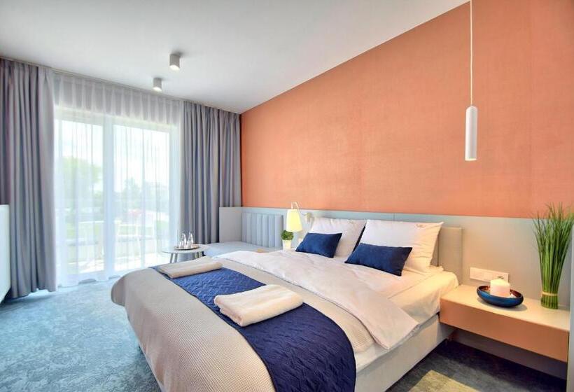 اتاق لوکس با بالکن, Savana Resort Mielno