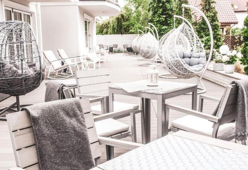 Трехместный Номер Стандарт с Балконом, Villa Astra Baltica