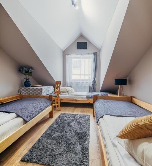 غرفة أساسية ثلاثية, Gościniec Pod Lilijką