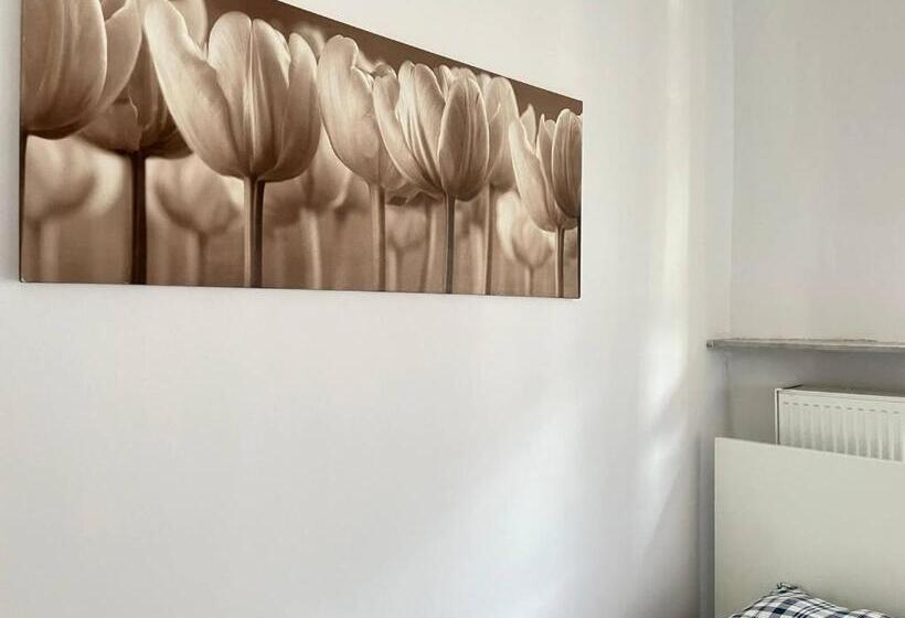 Economy Triple Room, Centrum Lwowska