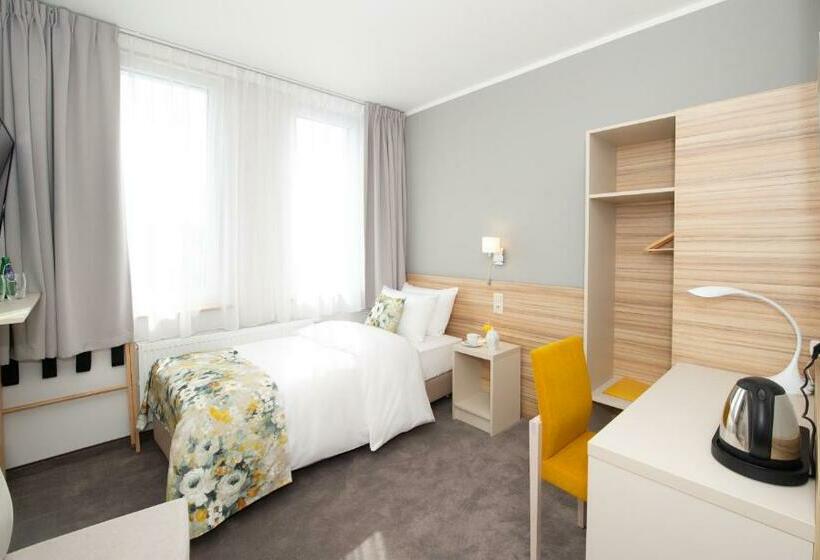 اتاق استاندارد یک نفره, Poznań West Hotel   Airport