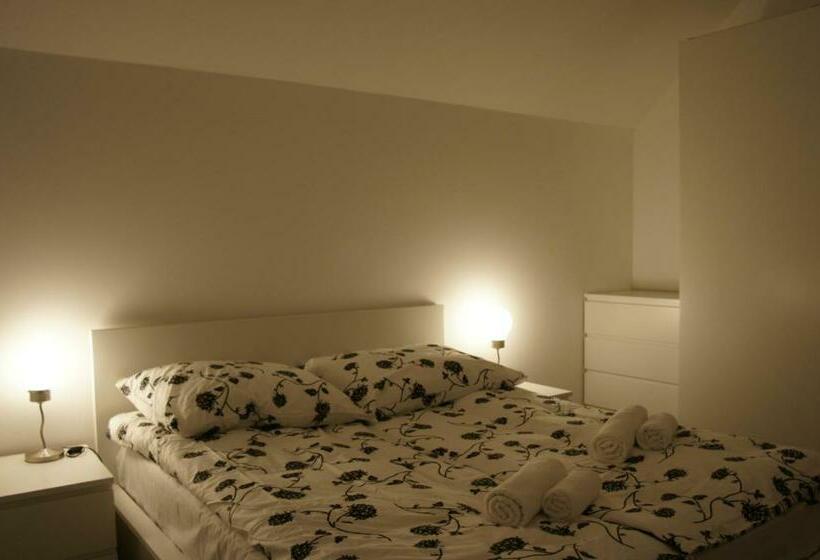 Студия Стандарт, Q Apartamenty
