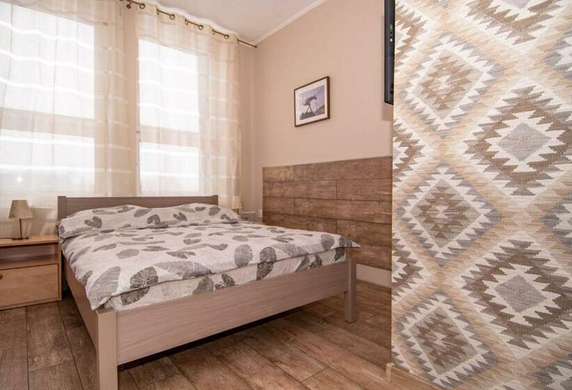 Номер Deluxe, Noclegi Elan
