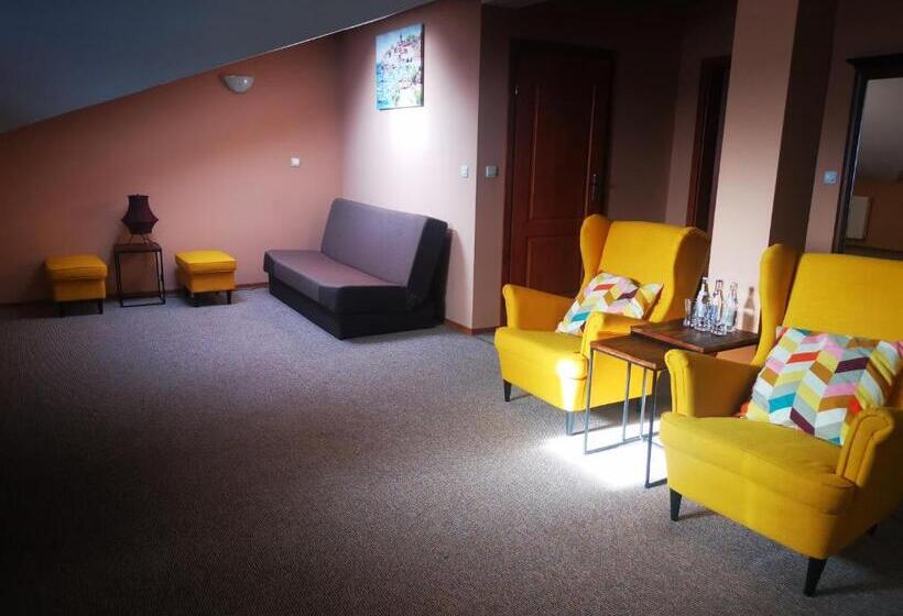 スーペリアファミリールーム, I Restauracja Bona