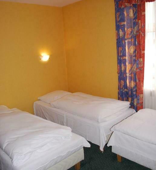 Номер Стандарт Трехместный, Motel Petro