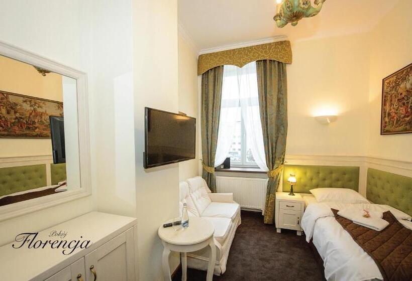 اتاق استاندارد یک نفره, Sempre B&b