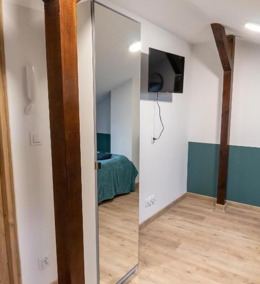 Студия Стандарт, Uroczy, Przytulny Apartament Poddasze