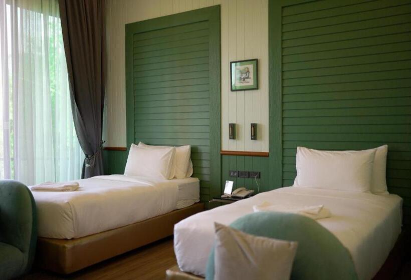 Номер Стандарт с Балконом, Veevaree Riverkwai Resort