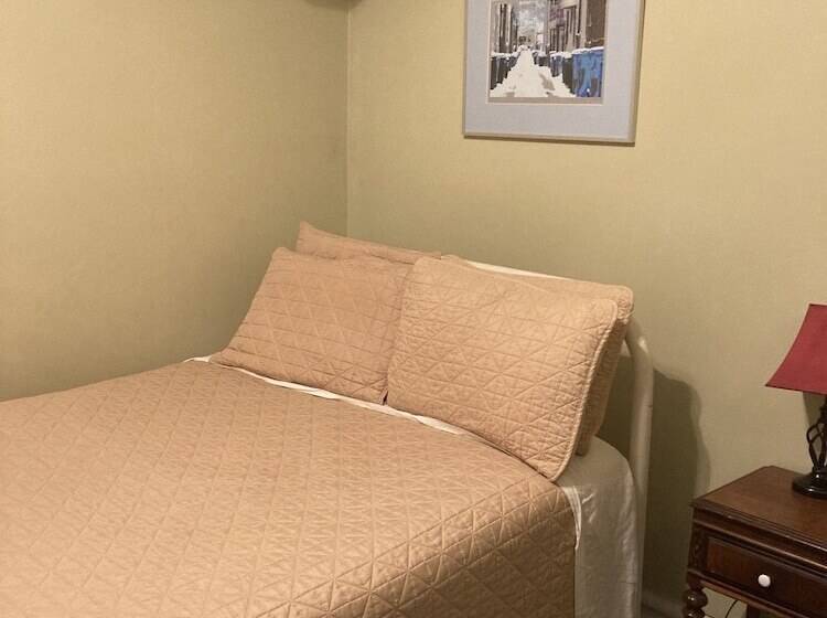 스탠다드 룸, Old Chicago Inn