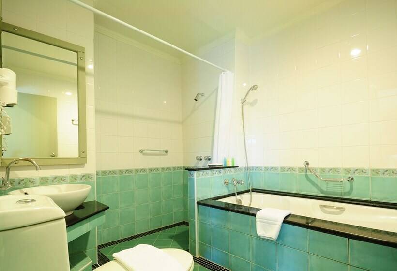 デラックススイート２ベッドルーム, Anantasila Beach Resort Hua Hin