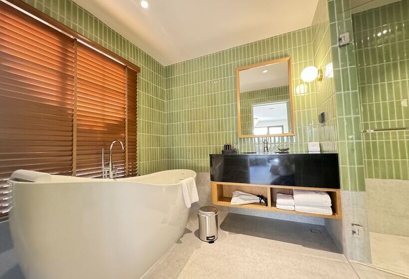 デラックスルーム, Anantasila Beach Resort Hua Hin
