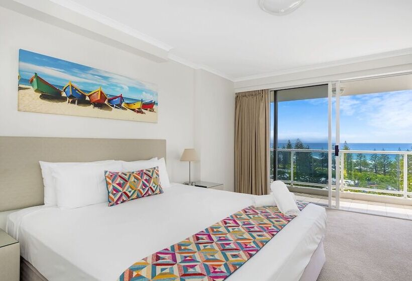 Апартаменты 2 Спальни Вид на Море, Oscar On Main Beach Resort
