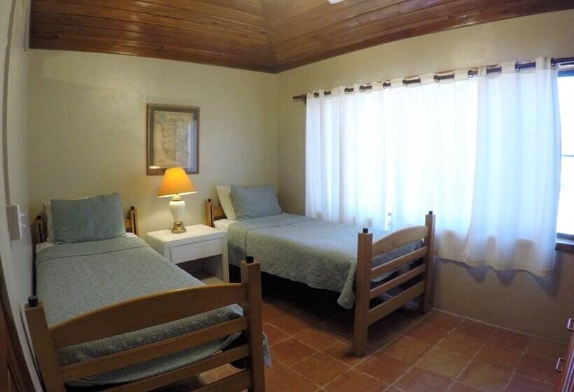 ویلای 2 خوابه, Tradewinds Paradise Villas