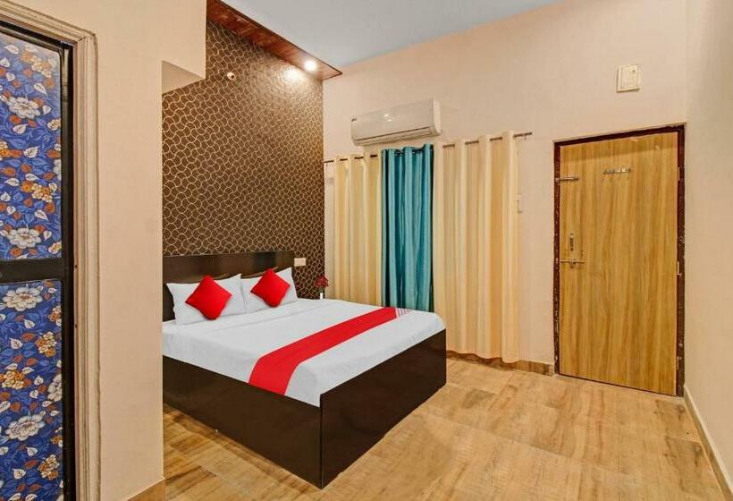 Трехместный Номер Классика, Oyo Flagship 80648 Resort Stay Inn