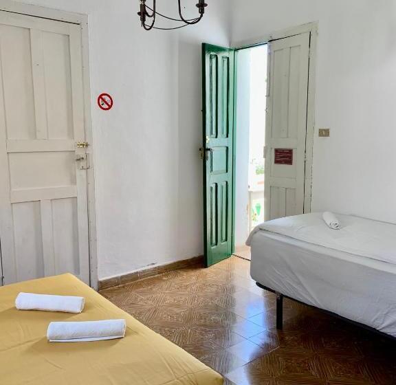 Трехместный Номер Стандарт Совместная Ванная, La Casita