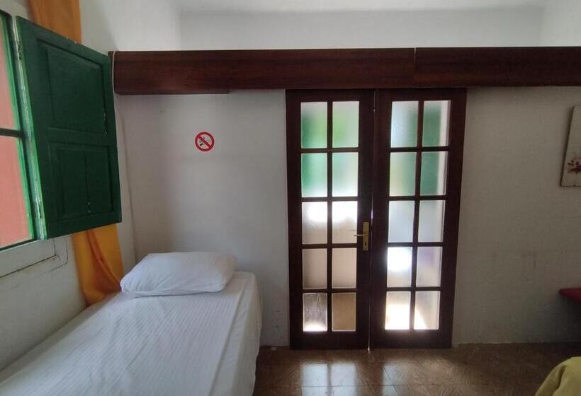 Номер Стандарт Трехместный, La Casita