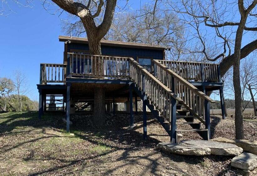 스탠다드 룸, Bandera Stronghold  Red Cloud Cabin