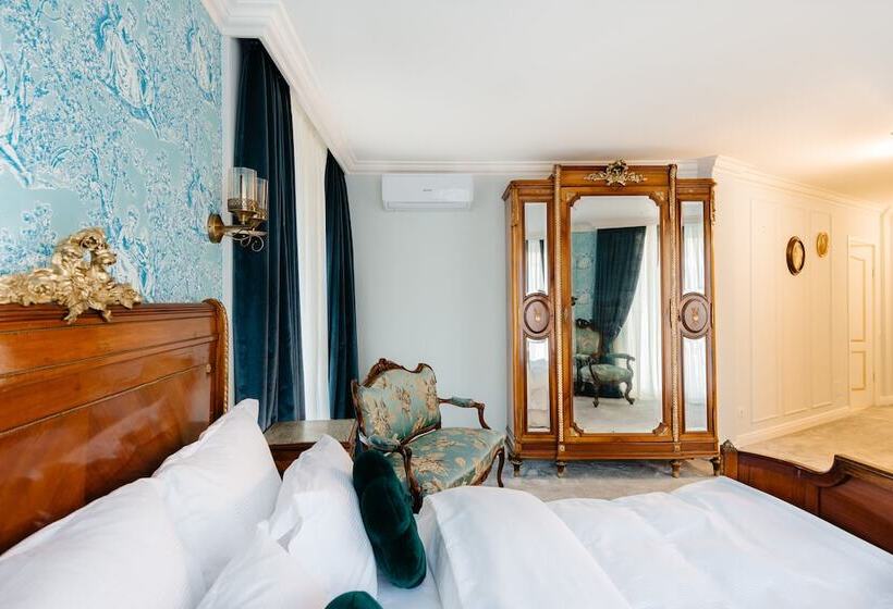 Deluxe Room, Ateneea Luxury Rooms