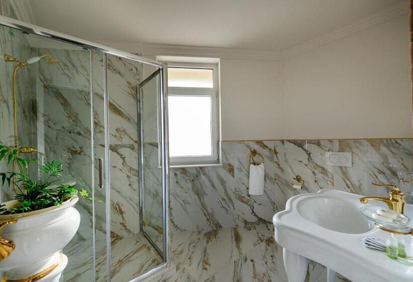 1 Bedroom Apartment with Balcony, Ateneea Luxury Rooms