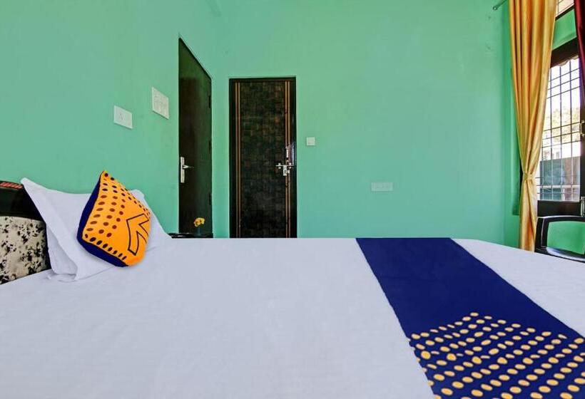 三人经典房间, Spot On 80478 Jai Shiv Shakti Guest House
