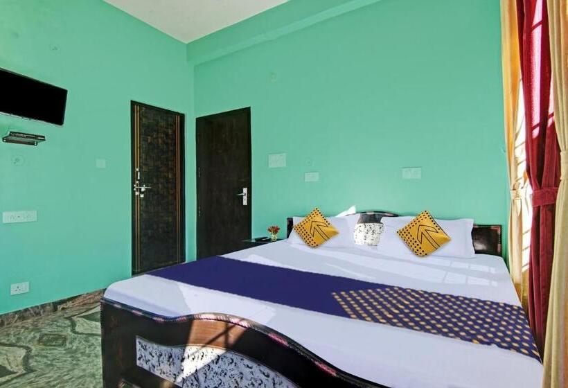 三人经典房间, Spot On 80478 Jai Shiv Shakti Guest House