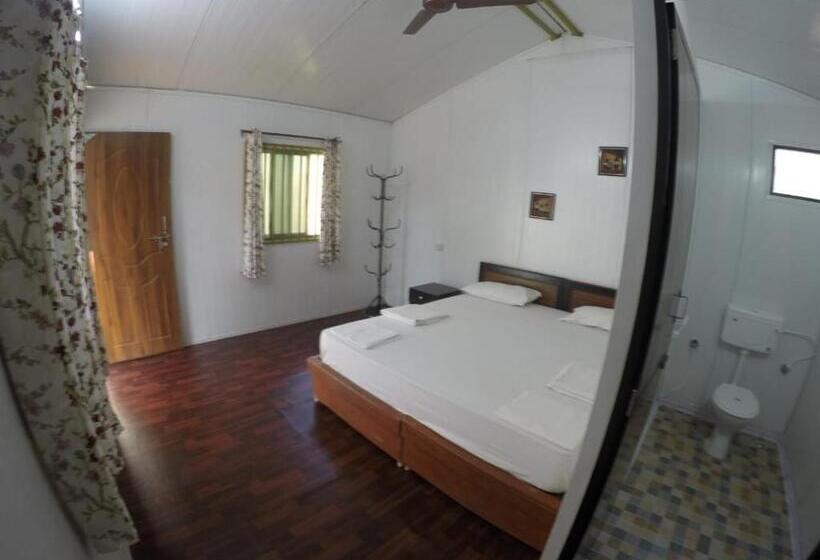 Хижина, Regina Residency Inn