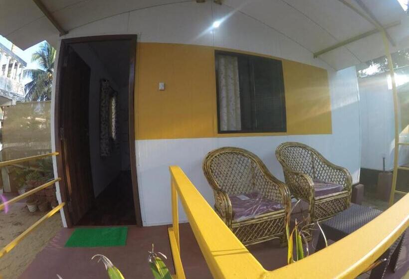 Хижина, Regina Residency Inn